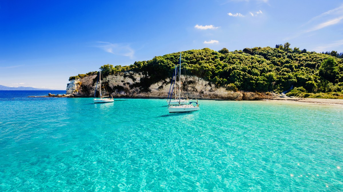 20 reasons to vacation in the pearl of the Ionian Sea