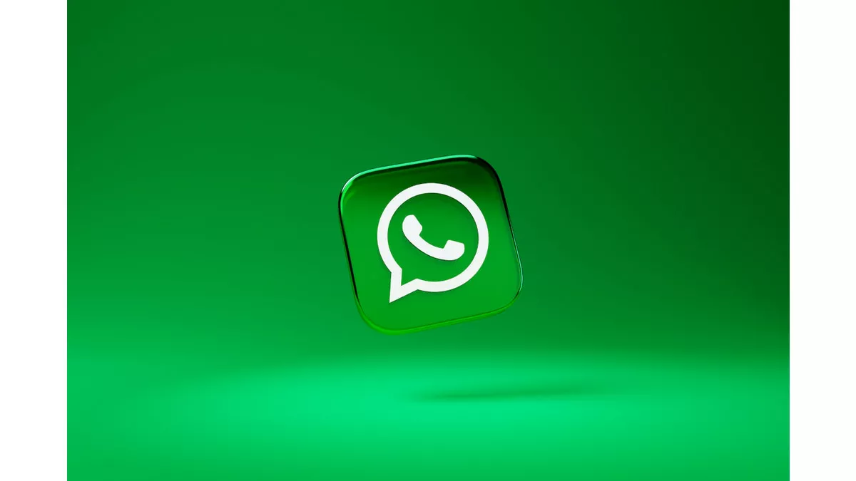 How to find someone’s location on WhatsApp